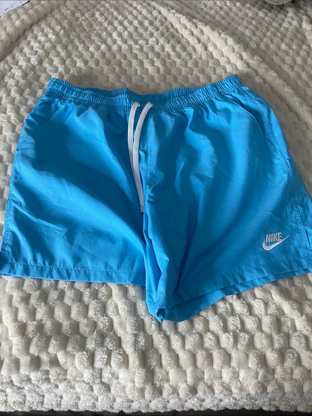 Men’s Nike Club Woven 6” Flow Shorts Turquoise Athletic with White Drawstring